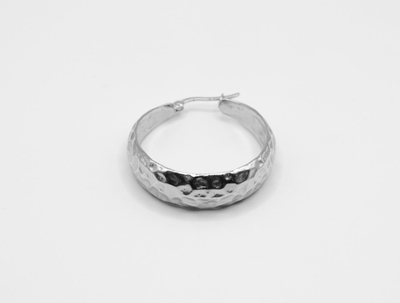 The Big Hammered Earrings Silver