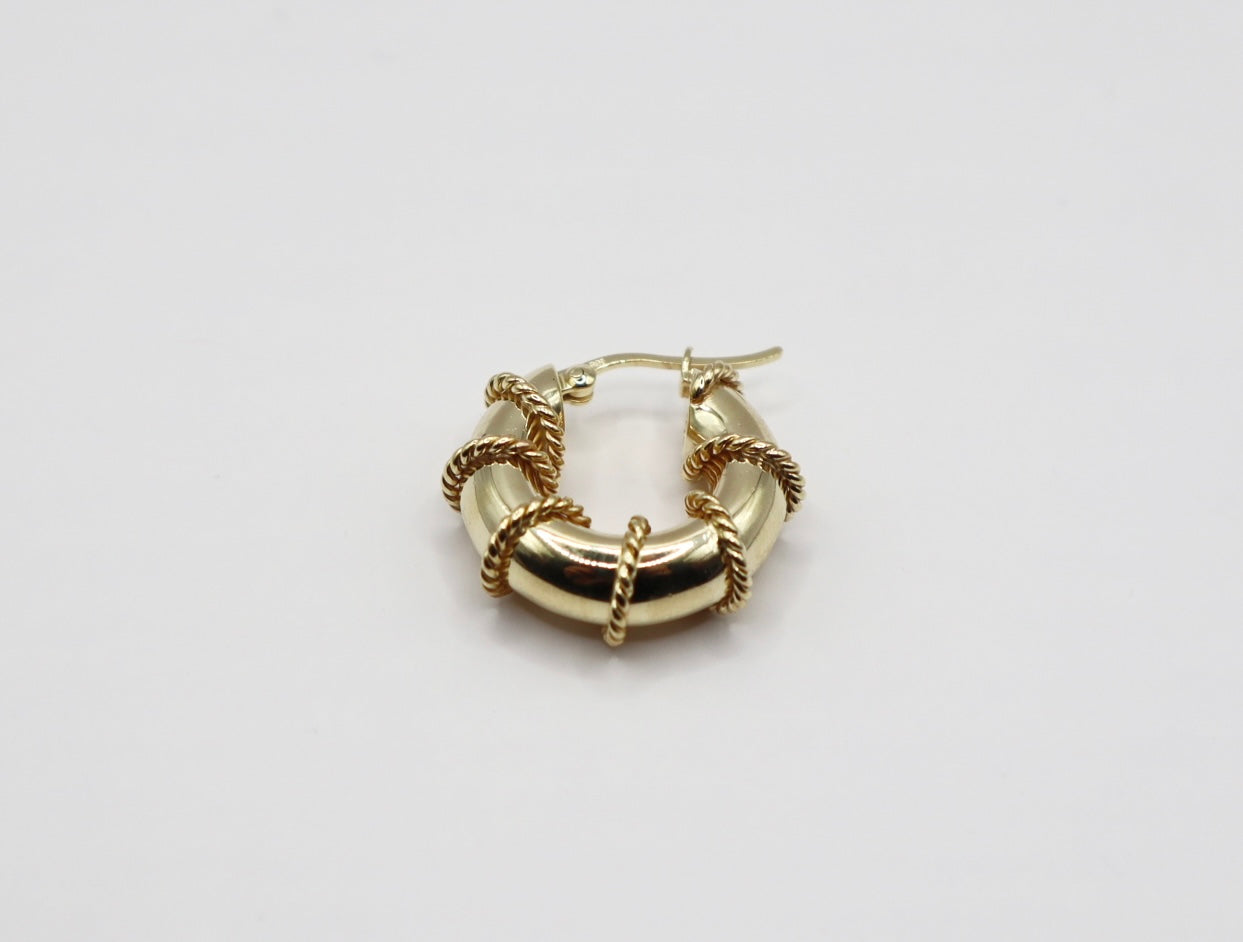The Swirl Hoops Gold