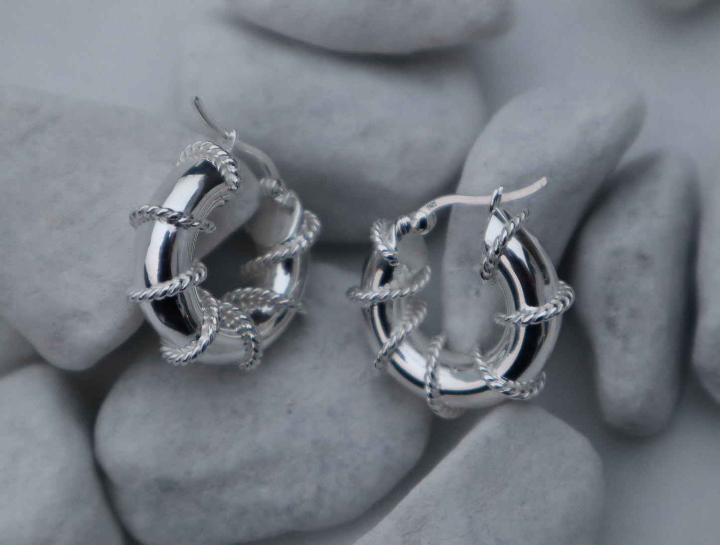 The Swirl Hoops Silver