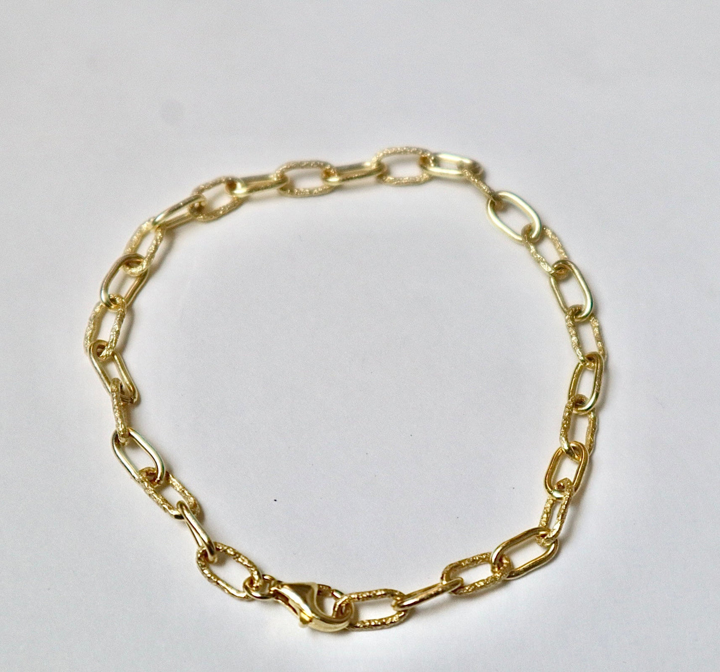 De Halfway Structure armband in goud